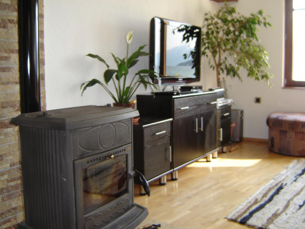 'By The Lake' Apartments Ohrid Ngoại thất bức ảnh