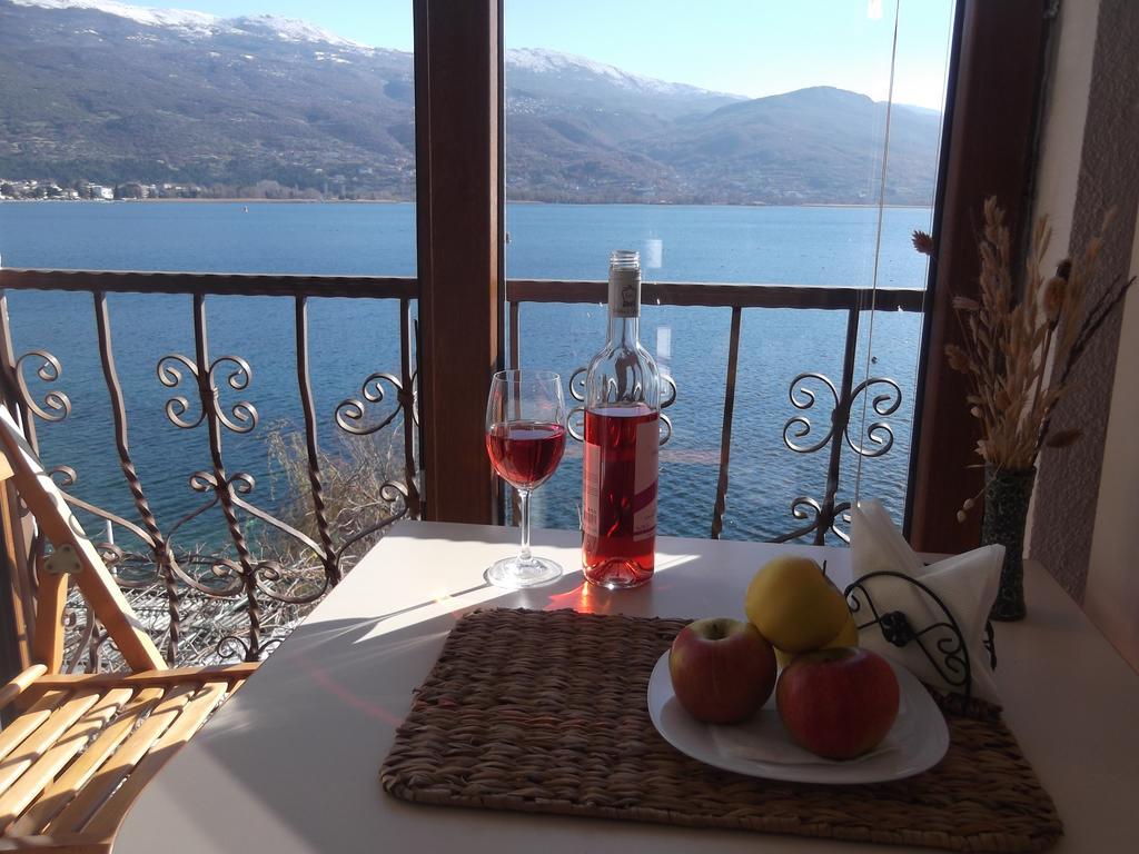 'By The Lake' Apartments Ohrid Ngoại thất bức ảnh